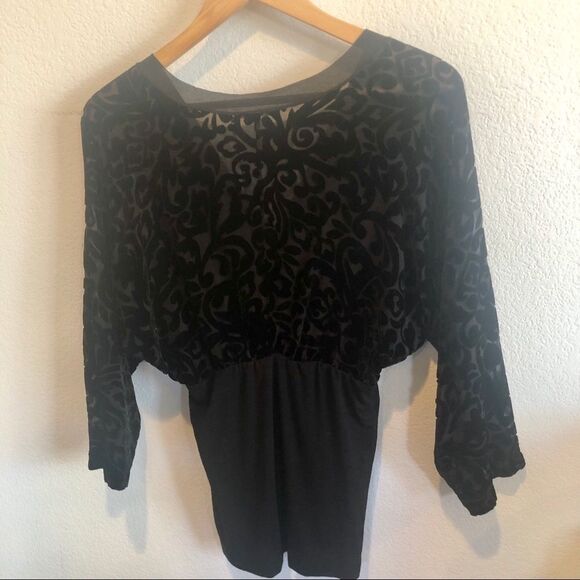 Language black velvet top S - Picture 3 of 8
